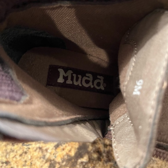 Mudd Distressed Explorer Heeled Ankle Boot - Picture 12 of 14